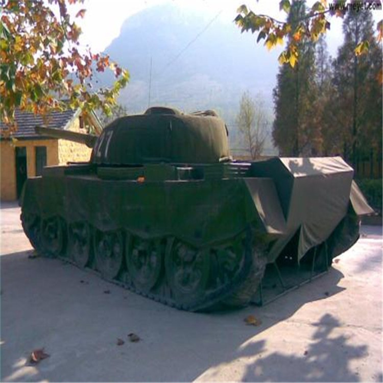 和平大型充气坦克